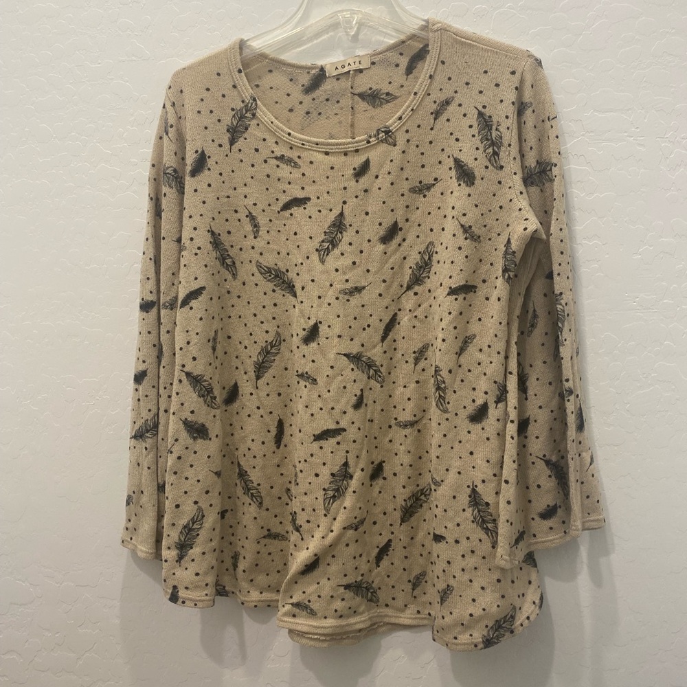 Agate Feather Polka Dot 3/4 Length Sleeve Blouse